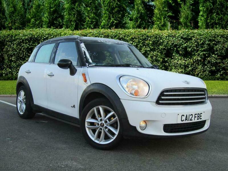 2012 MINI Countryman Cooper D All4 Diesel white Manual in Kings Lynn