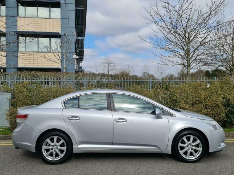 Toyota avensis 2010
