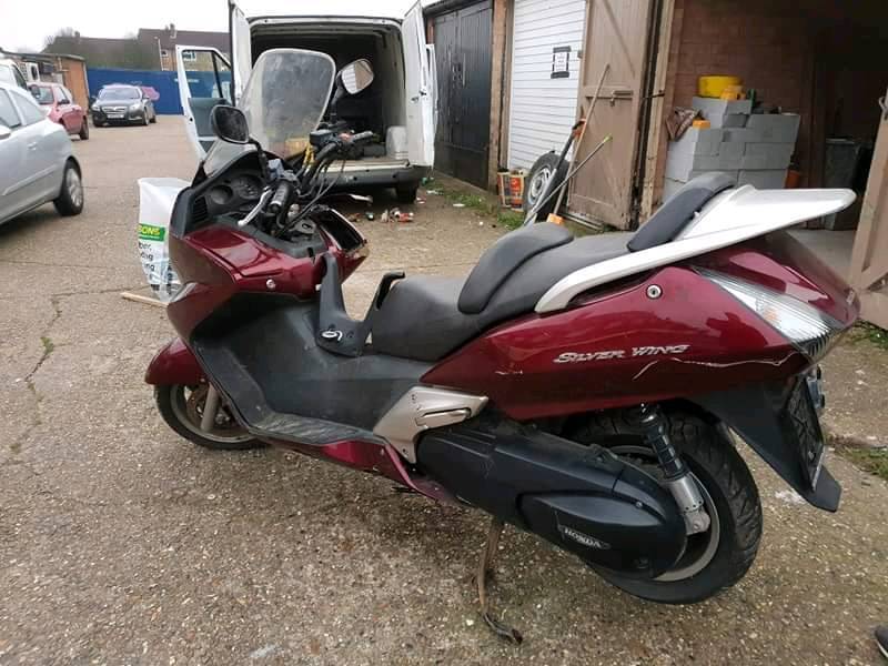 Honda silver wing 600