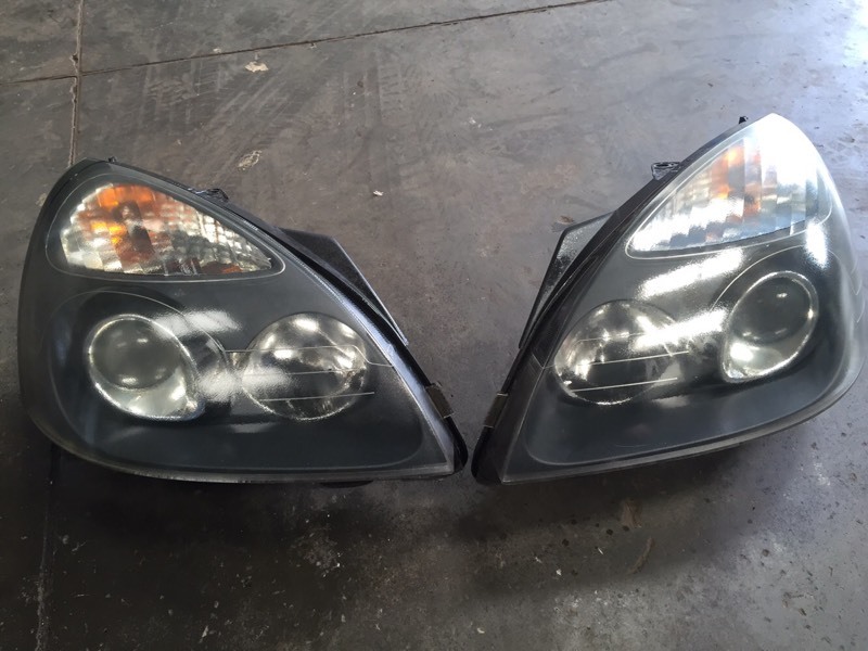 Clio 172 xenon headlights in Bedlington, Northumberland Gumtree