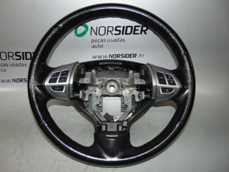 Volant Pour Mitsubishi Colt 1.3 Gasolina 95cv 2008 77570