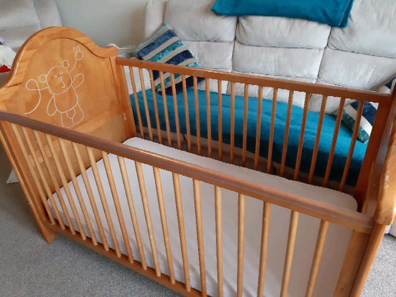 O'Baby Cot Bed / Toddler Bed, converts from a Cot to a Toddler Bed in