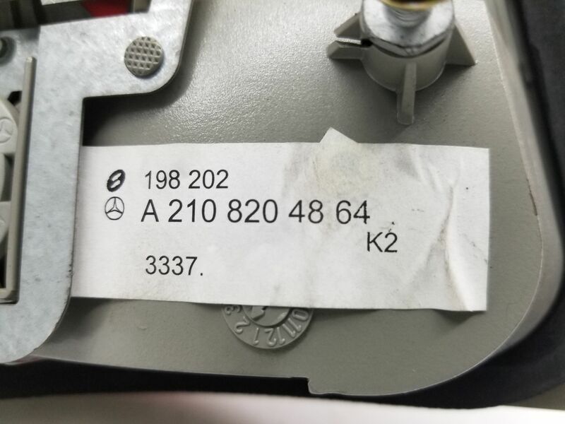 A2108204864 Feu ArriÃ¨Re Droit Pour Mercedes Clase E (W210) Familiar 748393