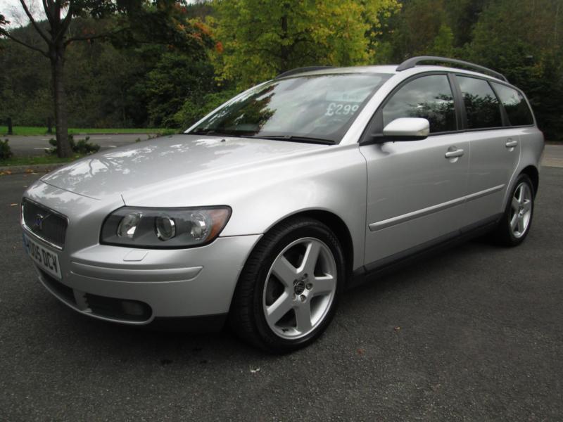 05/05 VOLVO V50 SE 2.0D ESTATE IN MET SILVER WITH FULL SERVICE HISTORY
