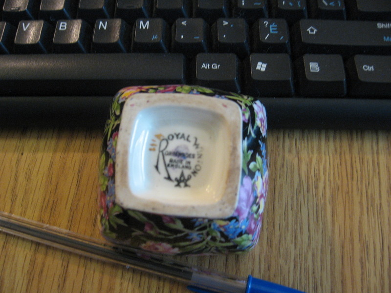 #A1 SWEET ROYAL WINTON open sugar bowl  NANTWICH BLACK