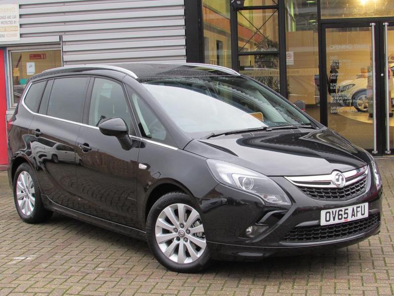 Vauxhall Zafira Tourer 1.6 CDTi ecoFLEX Tech Line 5 door Lots of