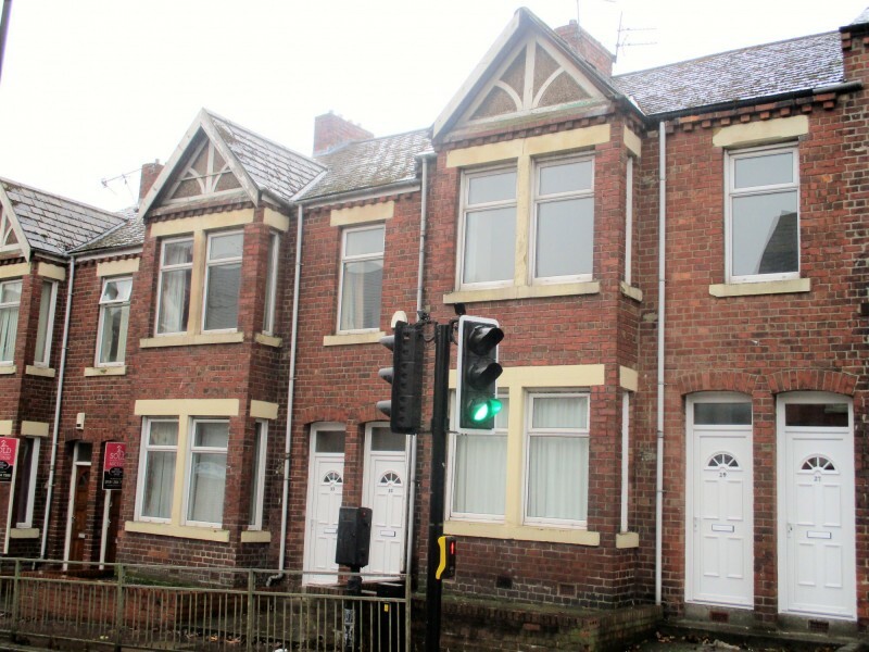 3 bedroom flat in Station Road, Gosforth, Newcastle upon tyne, NE3 in