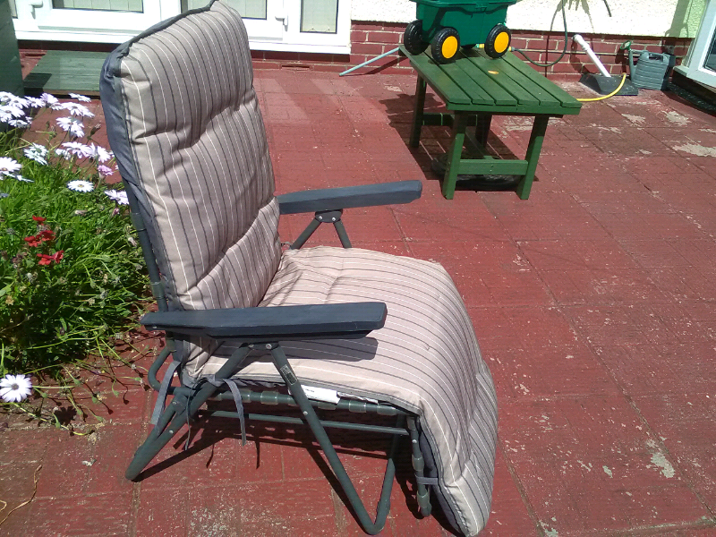 Garden recliner chair | in Hengoed, Caerphilly | Gumtree