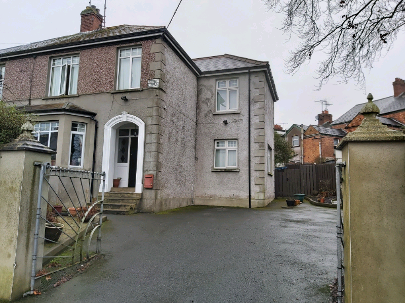 Double Rooms to rent in large house Armagh city in Armagh, County