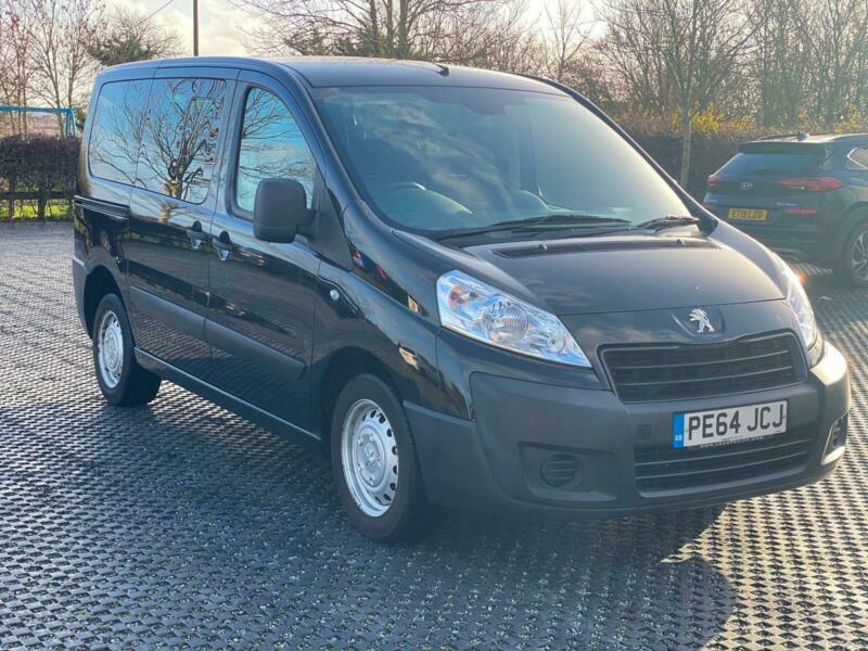 PEUGEOT EXPERT TEPEE COMFORT L1 9 SEATER MINIBUS ONLY 19K in Wickford