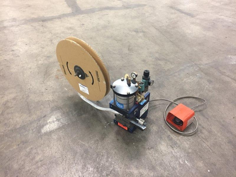 Thomas Betts KT-2500 Pneumatic Wire Crimper