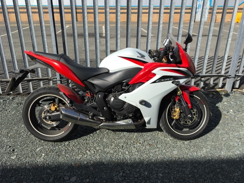 Honda cbr600f 2011