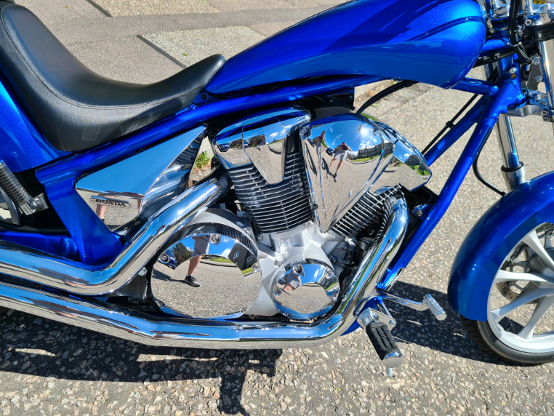 Honda vtx 1300 fury