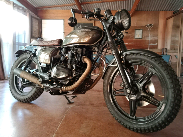 Honda cb250t hawk 1978