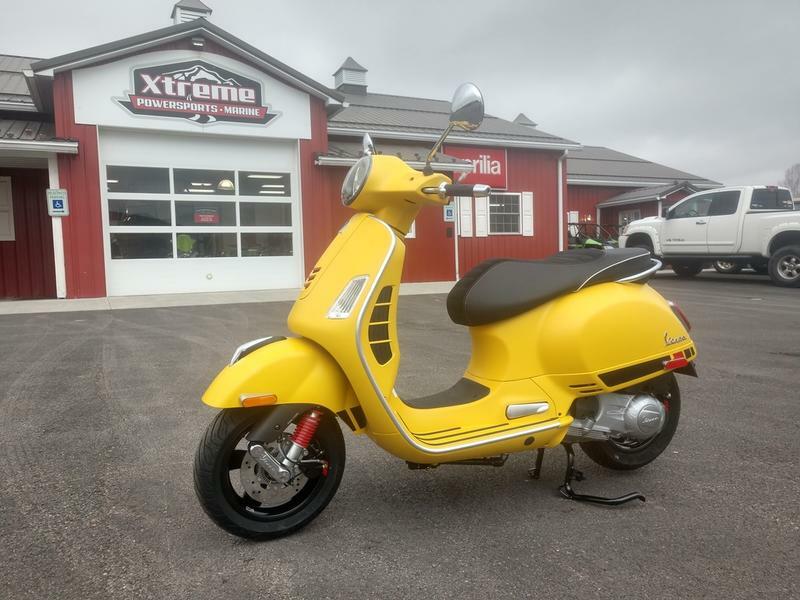 2019 Vespa GTS Super 300 / NEW / RARE YELLOW / NO FREIGHT OR SETUP FEES!