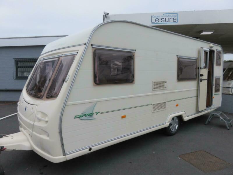 2001 AVONDALE DART 556, 6 BERTH CARAVAN WITH FIXED REAR BUNK BEDS........... in Shrewsbury