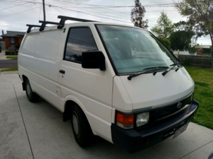 Nissan vanette 1990