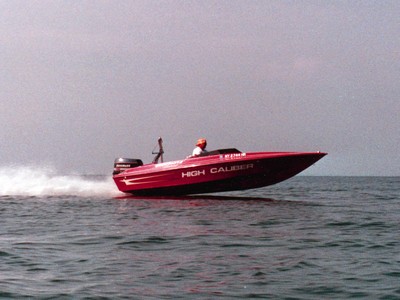 17 foot speed boat 1986 Starcraft w/ 1990 120 HP Evinrude 2-stroke.