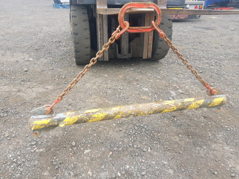 Forklift lifting jib pole with eyelets tractor telehandler in
