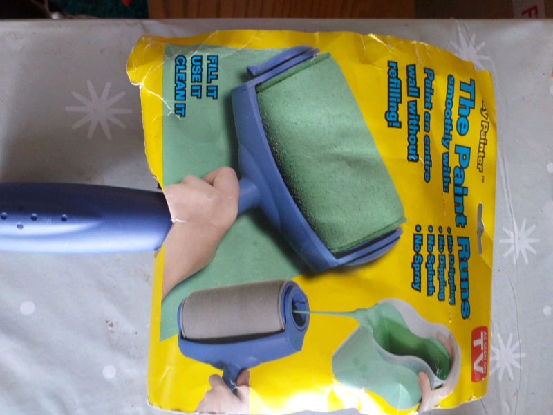 Easy paint roller fillable, no splash brand new in Sileby