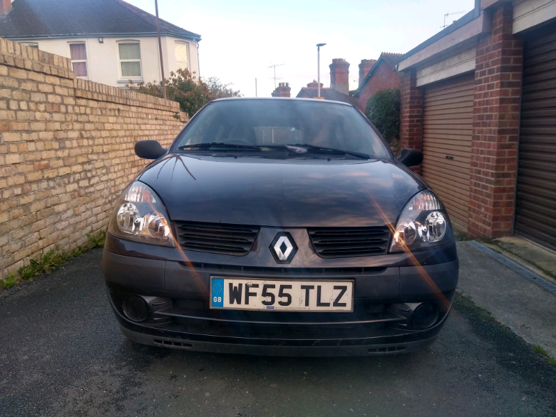 Renault Clio 1.2 8v 3 door hatchback manual petrol cheap car in