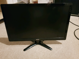 24 inches Full HD monitor - Hyundai W240D | in Maidenhead, Berkshire