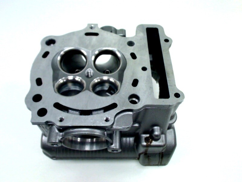 11100-16g00 Culasse Pour Suzuki Sv 1000 2003-2007 Neuf 176099