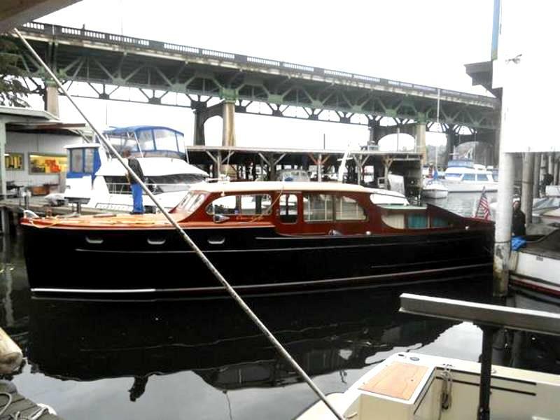 1941 Chris Craft DCEB Mahogany Wood Classic Yacht Restoration Project
