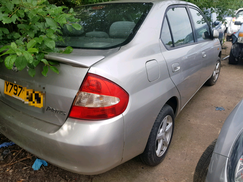 Toyota hybrid 2001