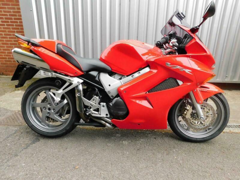 Honda vfr 800 2005
