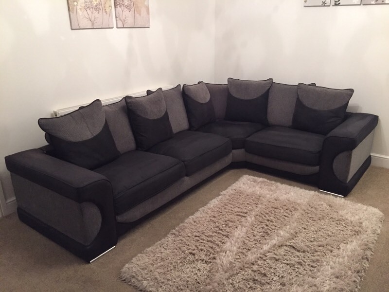Sofology/cls halo corner sofa grey/black in Hemsworth, West Yorkshire