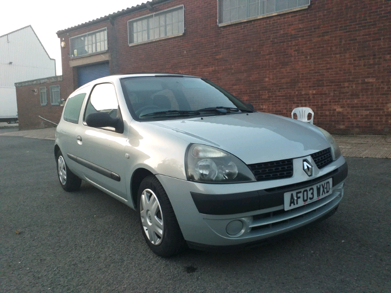 Clio 1 litre **35000 miles**automatic ** in Coventry, West Midlands