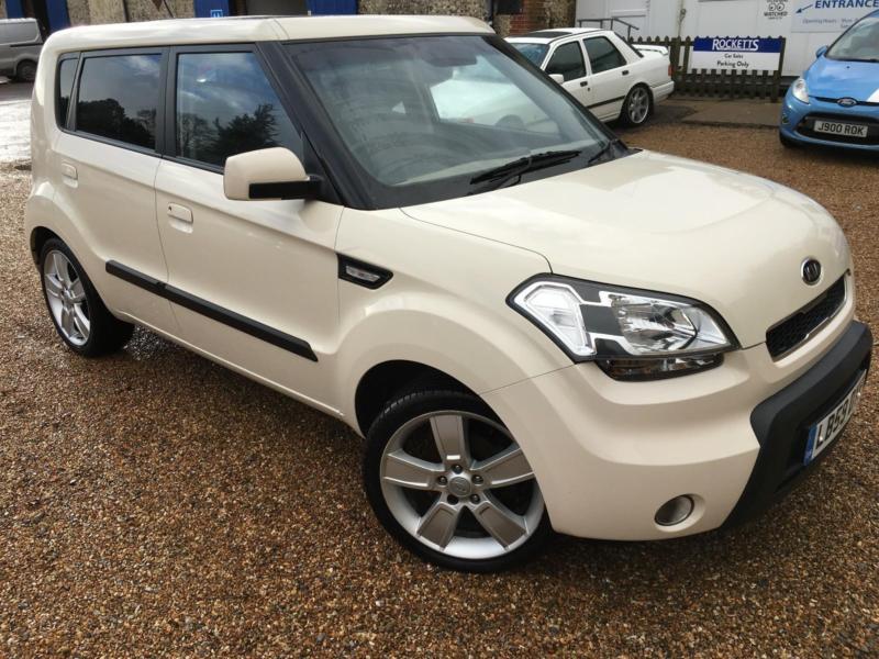 2009 '59' Kia Soul 1.6 Shaker. Petrol. Manual. 5 Door Family Car MPV