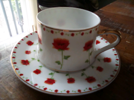 Colectable cup and saucer