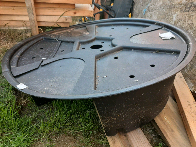 Garden fountain water reservoir in Perth, Perth and Kinross Gumtree