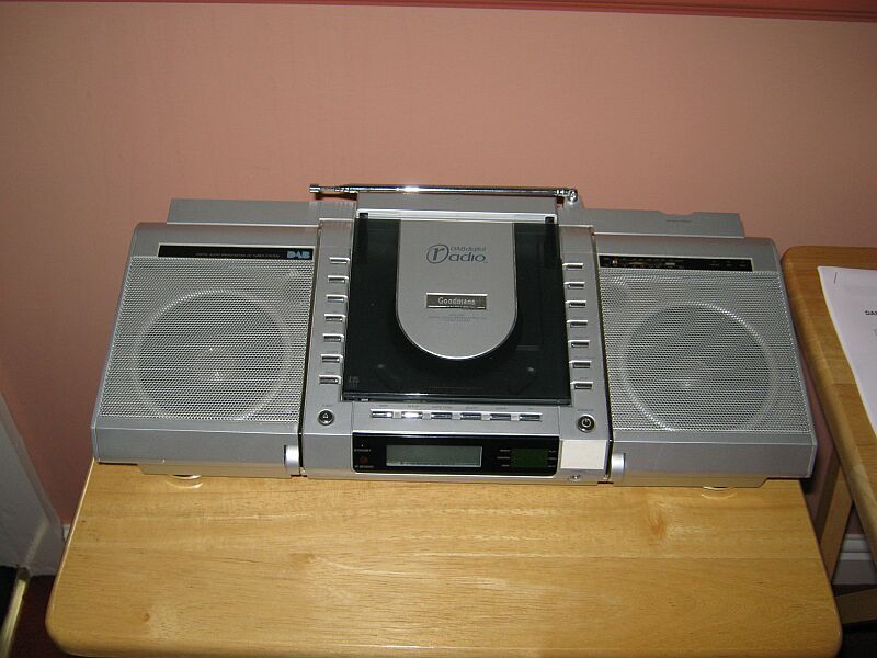 GOODMANS GPS280 PORTABLE CD PLAYER WITH DAB DIGITAL RADIO FM/MW TUNER