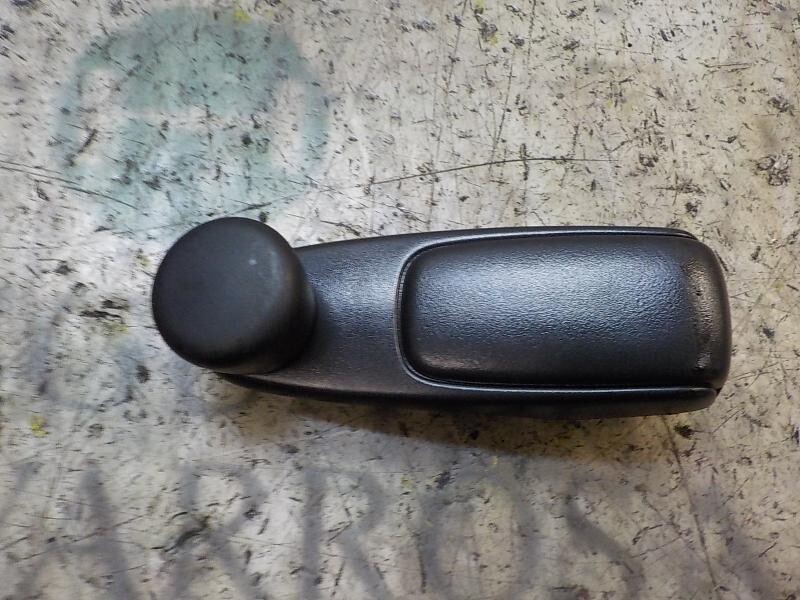 9240f4 Manivelle / Poignee LÃVe Vitre ArriÃRe Gauche Pour Peugeot 208 A 15771009