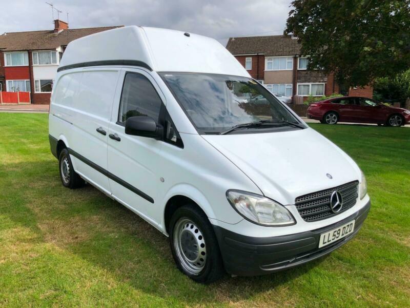 Dakdragers MercedesBenz Vito Viano (W639) Yakima zwart CarPartsExpert