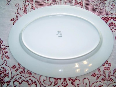 Noritake SNOWFLAKE Gold Green Black Snowflakes 14 1/2