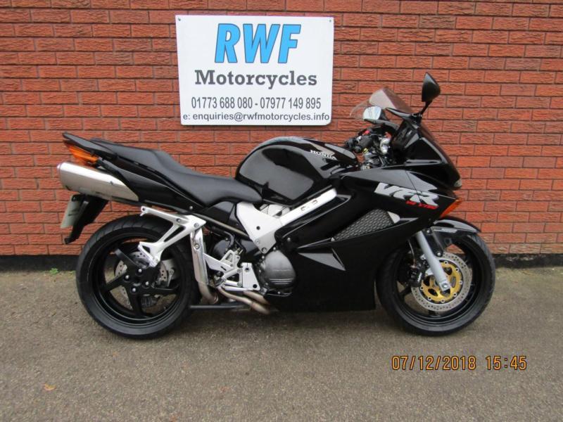 Honda vfr v4