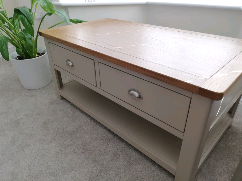 Set of Oak and grey painted tv unit and coffee table set in Hull