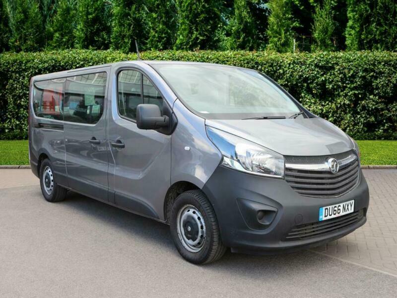 Vehicle Parts & Accessories VIVARO Van A5 Brochure 2009 Edition 1 New