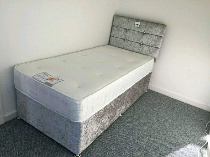 Brand New 3ft (single) Crushed Velvet bed and headboard in Glasgow City Centre, Glasgow Gumtree