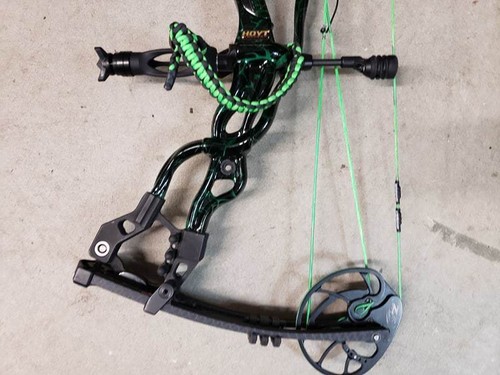 HOYT - CARBON SPYDER CUSTOM - HYDRO-DIPPED COMPOUND BOW ARCHERY HUNTING GEAR