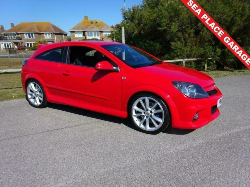 2010 10 VAUXHALL ASTRA 2.0 VXR 3DR 236 BHP RED 2 OWNERS FSH 36600 MILES KEYLESS in Goringby