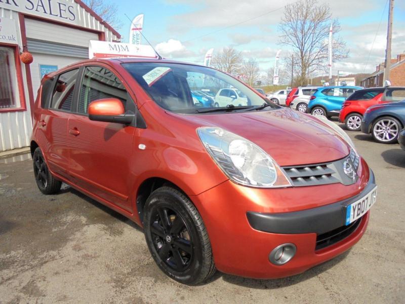 Nissan note orange