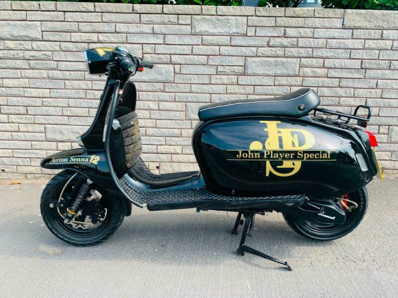 TL 125cc 125 Scooter 125 black in Kidsgrove, Staffordshire