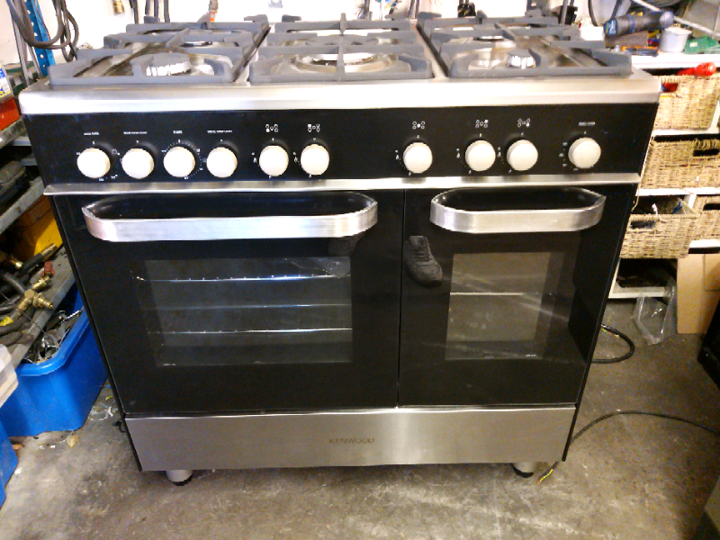 Kenwood 90cm gas range cooker in WestonsuperMare, Somerset Gumtree
