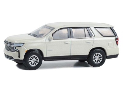 2023 Chevrolet Tahoe Premier - Pearl 1:64 Scale Model - Greenlight 68040B