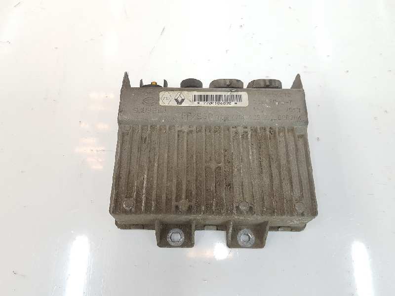 7700106070 BoÃ®Tier Moteur Uce Pour Renault Laguna 2.2 D (83 Cv) 1994 1247454